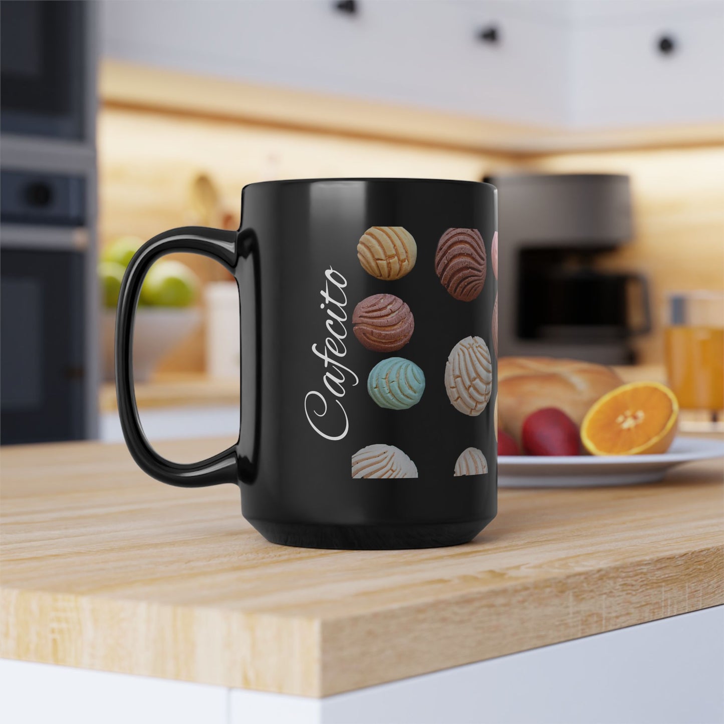 This black "Cafecito" ceramic mug has a vibrant design of Pan Dulce, showcasing love for sweet Mexican bread. Perfect for enjoying coffee or hot chocolate. Ideal for those who appreciate Mexican culture and delicious pastries.